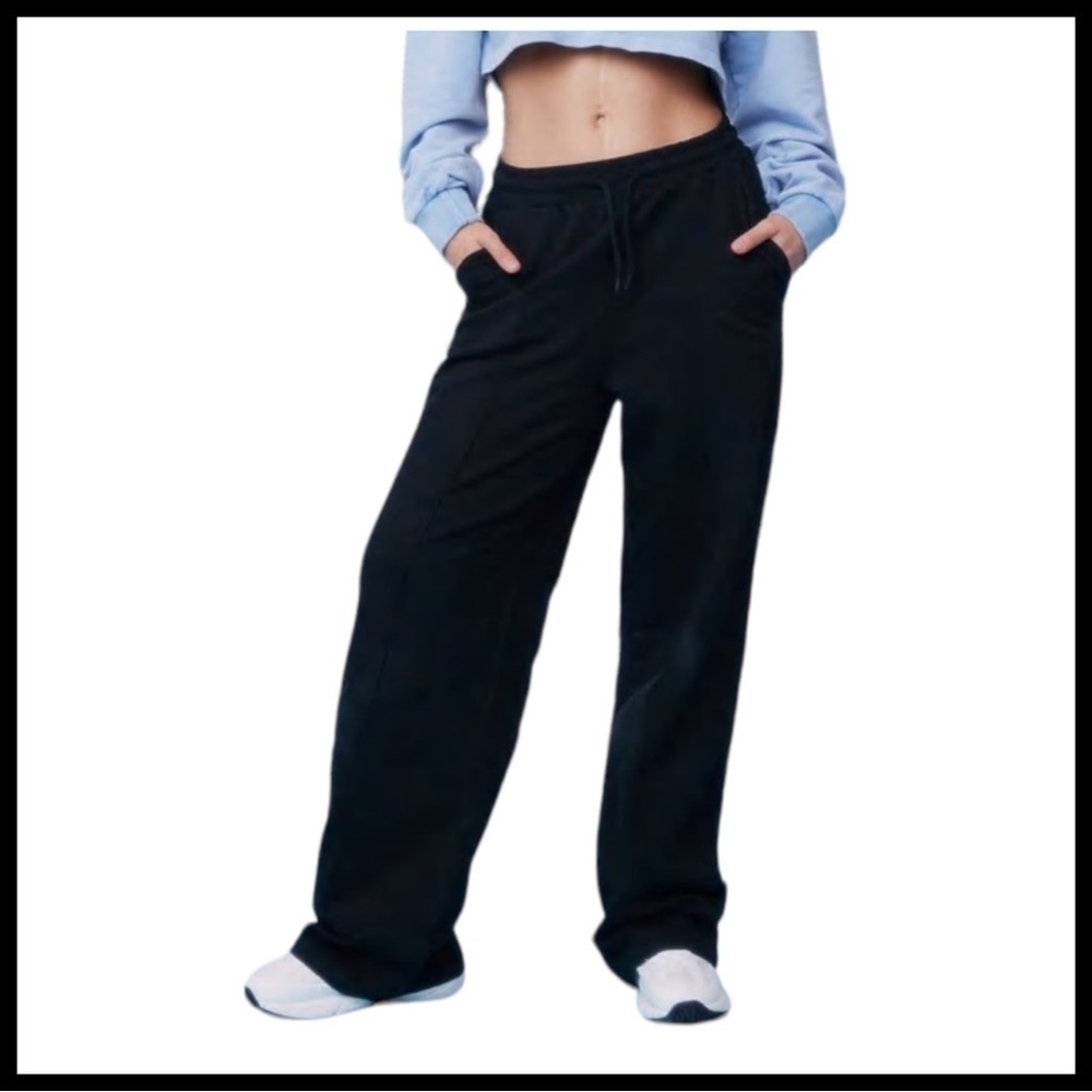 NASTY GAL NWT Wide Leg Shirred Jogger